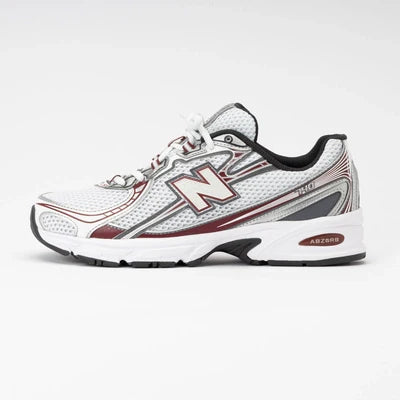 New Balance 740 red