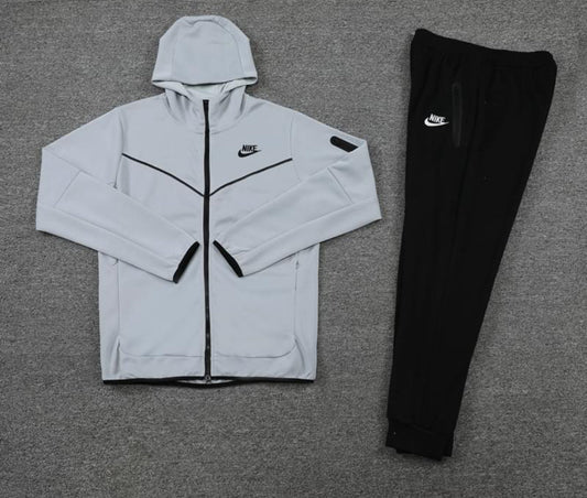 Tech complet survêtement !