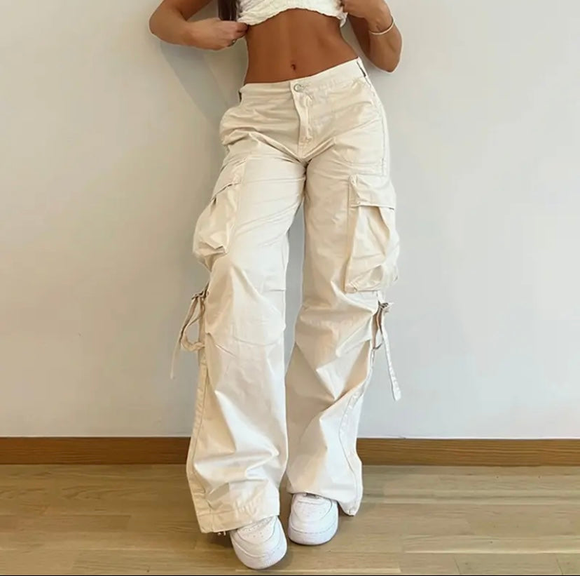 Cargo Femme type Zara !