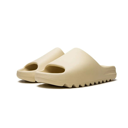 Yeezy slide Beige