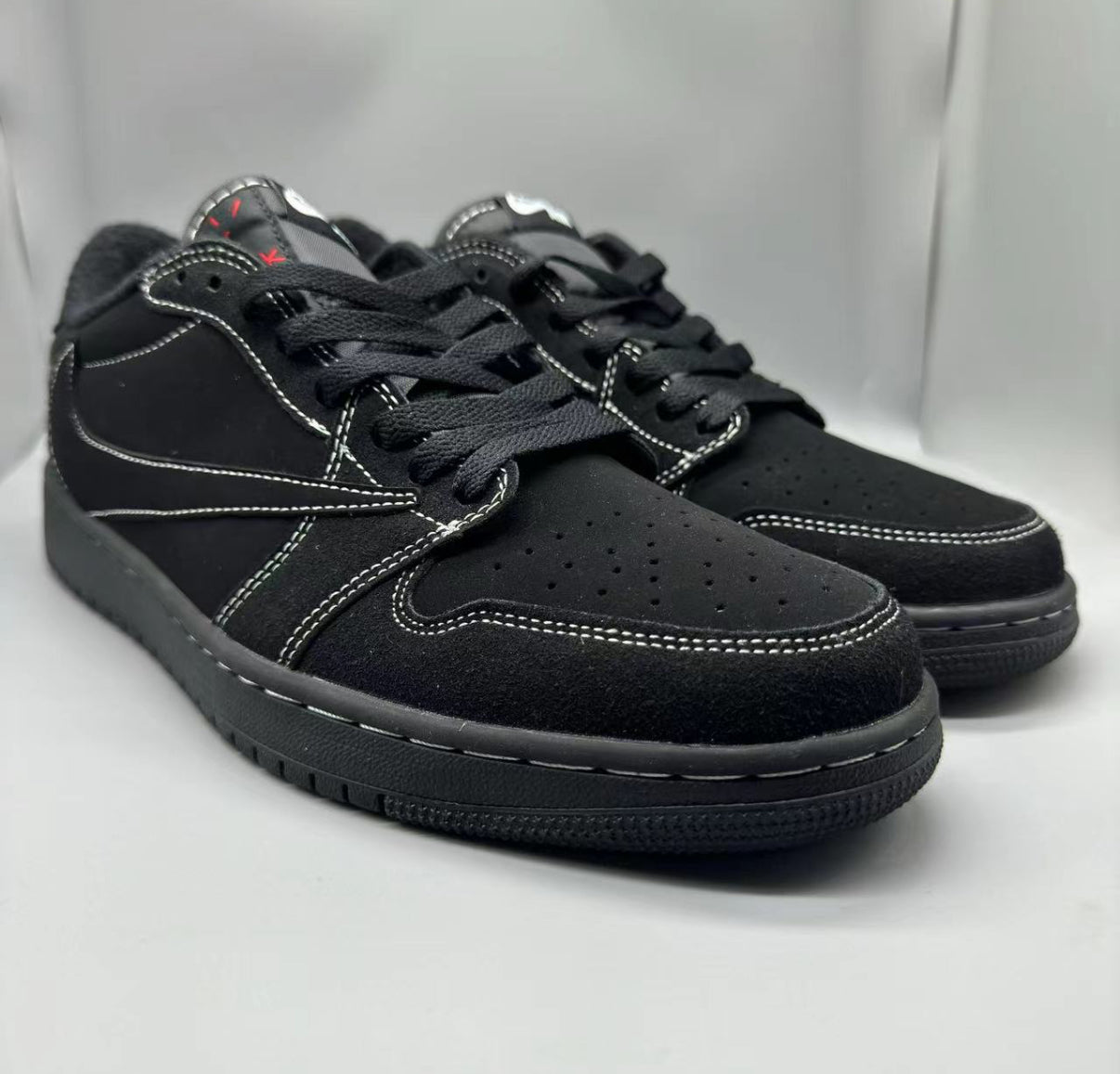 JORDAN 1 LOW Travis Black