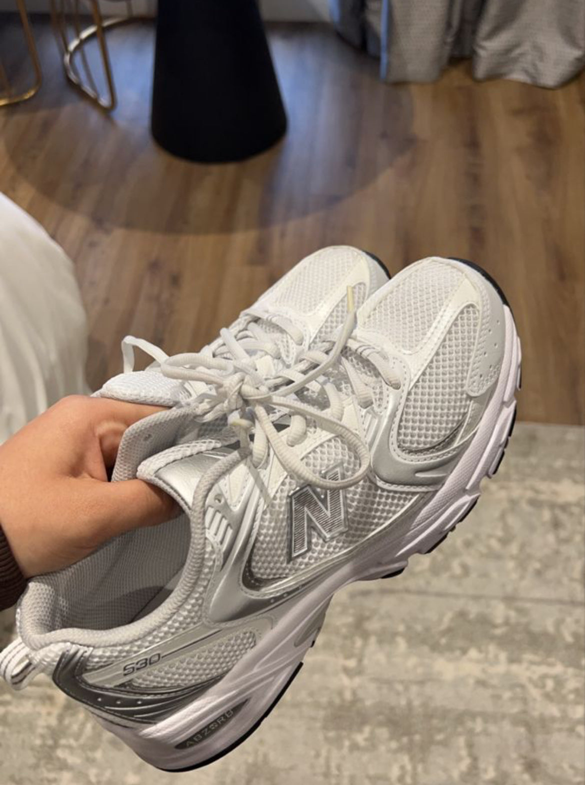 Selected Variant Image